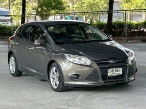 Ford Focus 1.6 Trend Hatchback AT, 2013 model.