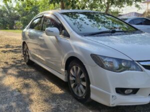Honda Civic 1.8AT 2010
